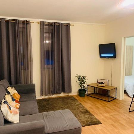 Appartement Calme Et Chaleureux Proche De Paris Курбевуа Экстерьер фото